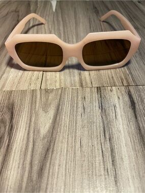 Quay "Hyped Up" Geometric Sunglasses